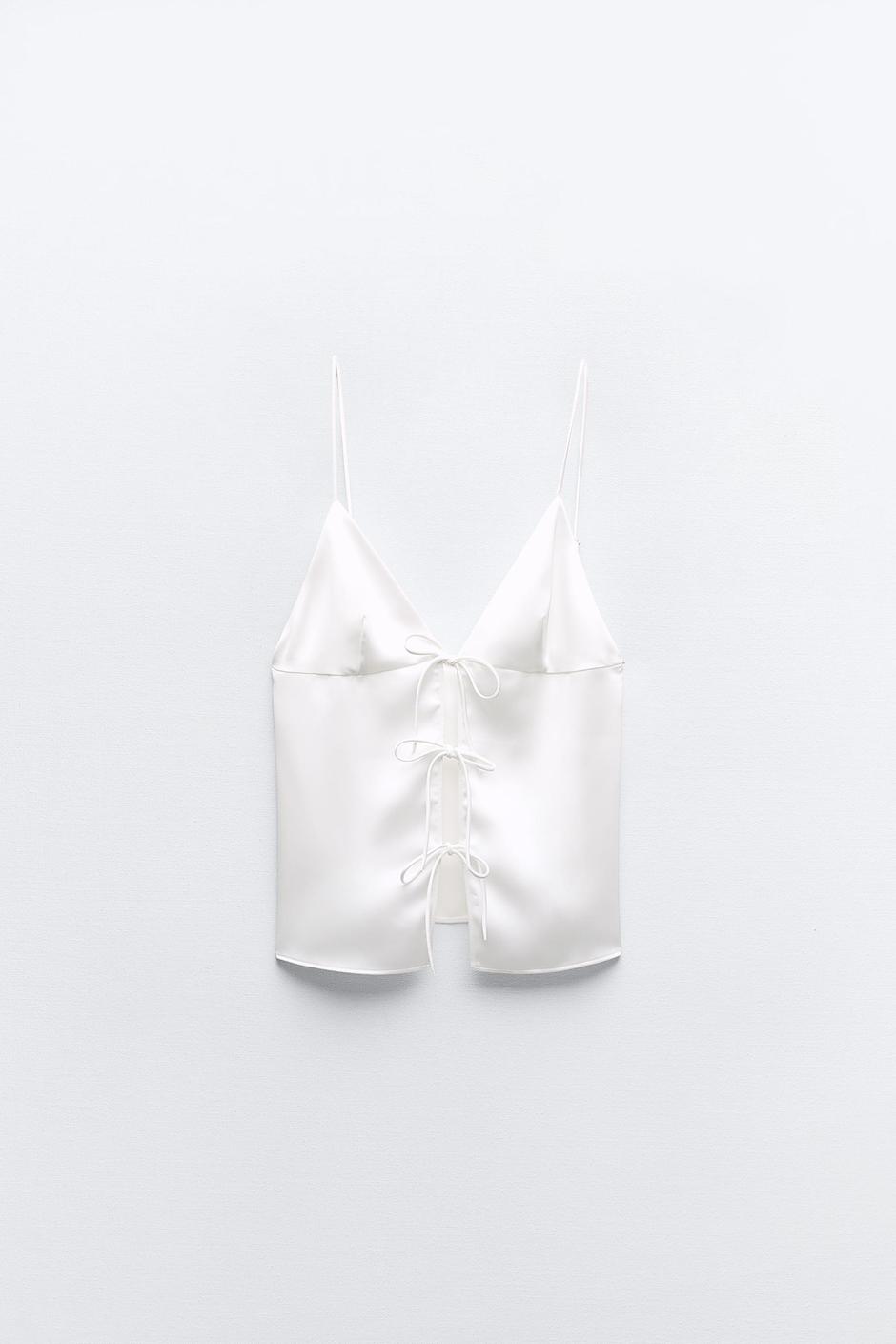 Foto: Zara, bijeli top (prije 19,95 eura - sada 12,99 eura) | Autor: Zara