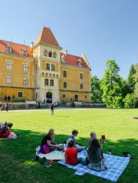 Vinski piknik kod dvorca Maruševec