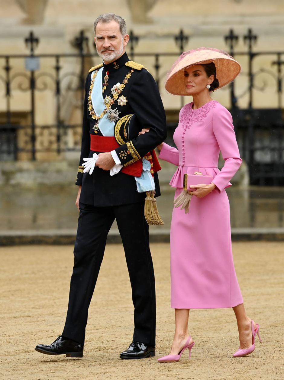 kralj Felipe IV. i kraljica Letizia od Španjolske | Autor: Profimedia / @salmahayek Instagram