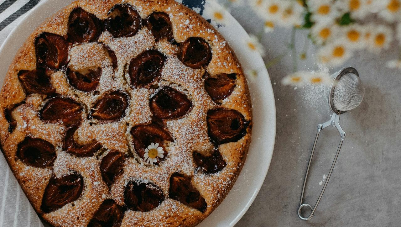 Plum cake