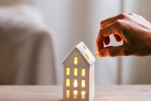 FOTO: Sinsay ima najljepše svijećnjake u obliku kućica, biramo između ova 24 primjerka!