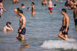 FOTO I mi žene imamo što pogledati na plaži: najzgodniji frajeri na Bačvicama