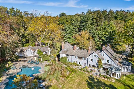 Drew Barrymore prodaje kuću