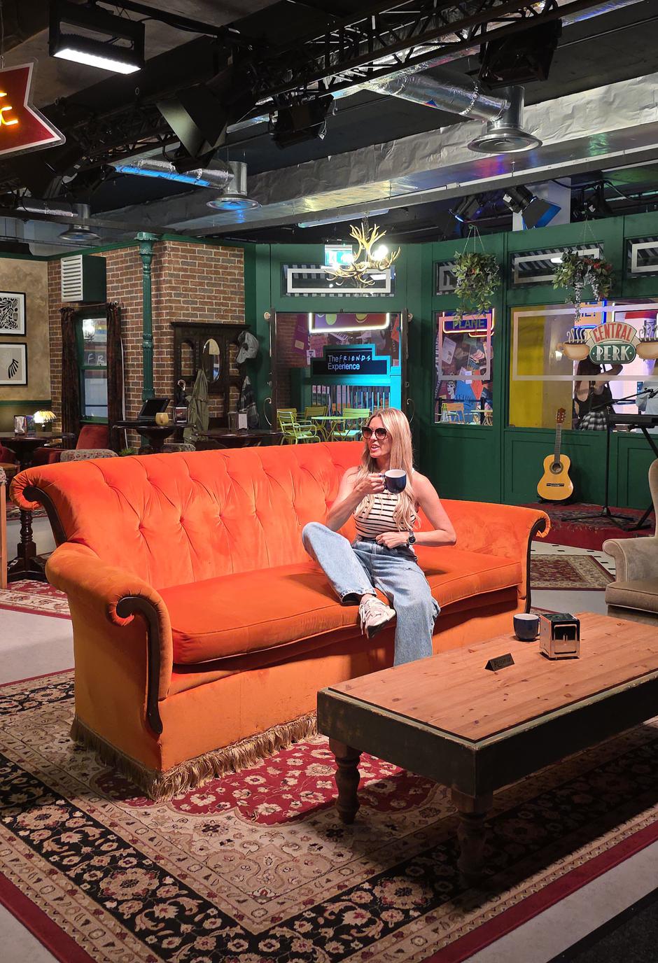  | Autor: Privatni album