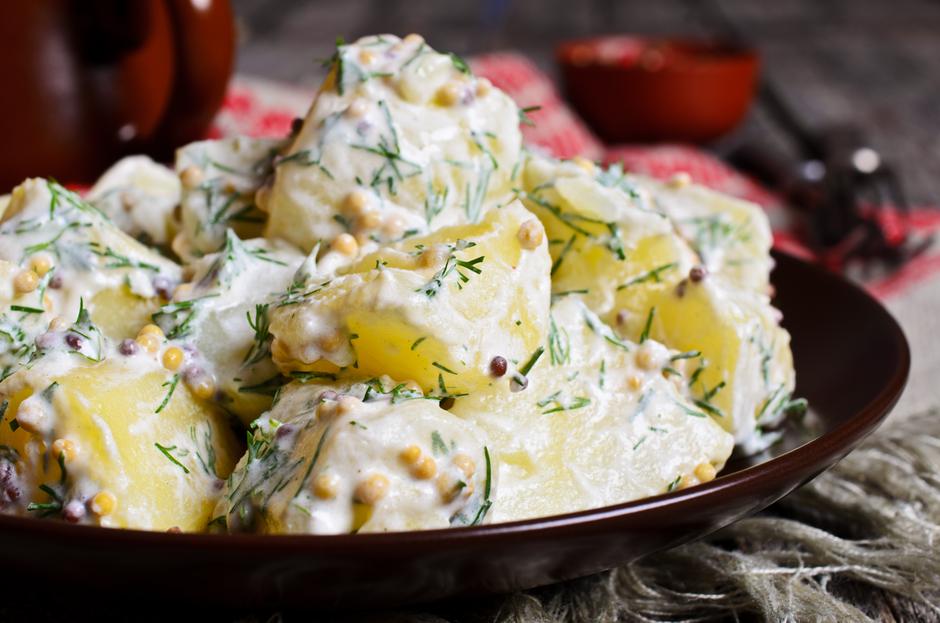 Salata od krumpira s krastavcima i koprom | Autor: Shutterstock