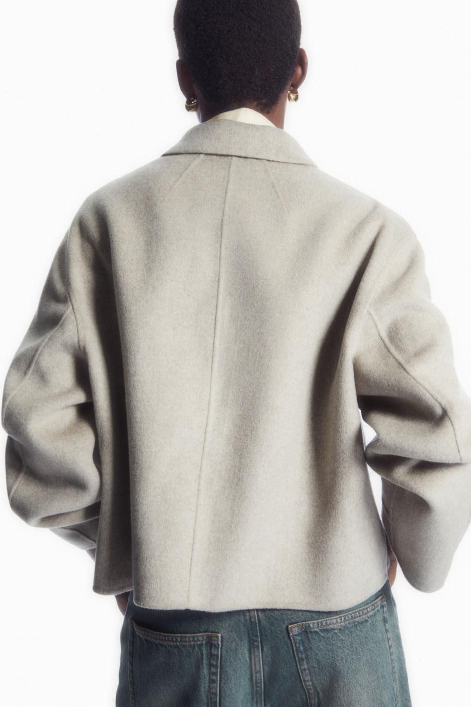 Foto: COS, jakna od vune (150 eura) | Autor: 