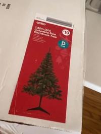 Naručila je raskošno božićno drvce, a stiglo je ovo