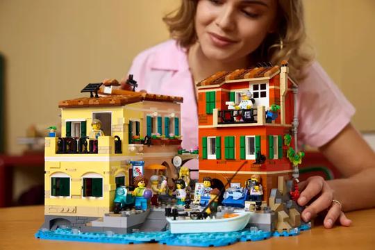 Lego set Italian Riviera
