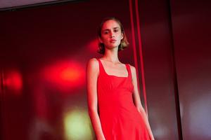 FOTO: Hailey Bieber x Mango kolekcija je stigla u prodaju. Evo najljepših komada
