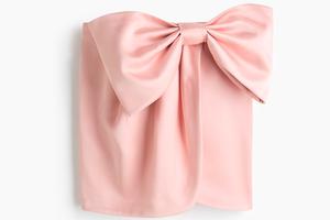 FOTO: Mašne nam još nisu dosadile, a najbolje komade s ovim detaljem kupujemo u H&M-u