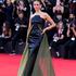 FOTO: Crveni tepih Filmskog festivala u Veneciji vrvio je wow outfitima. Evo najljepših