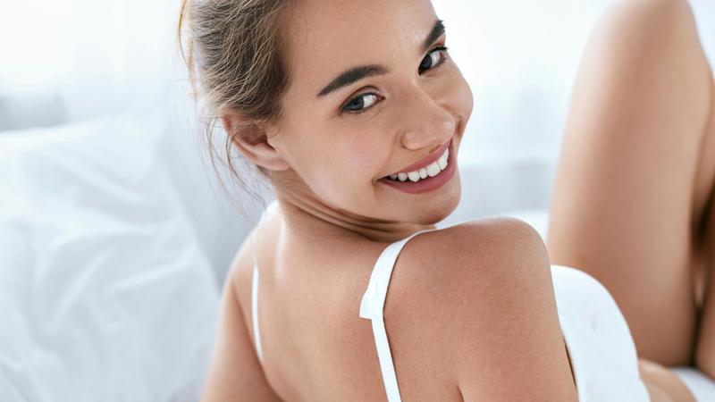 Za&scaron;to je retinol za tijelo dobra ideja? Ovaj anti-age sastojak iz krema za lice ima niz benefita