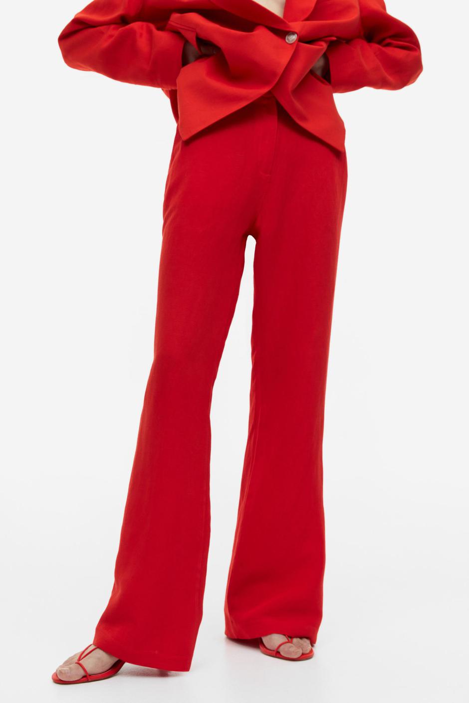 Foto: H&M, duge crvene hlače (30,99 eura) | Autor: 
