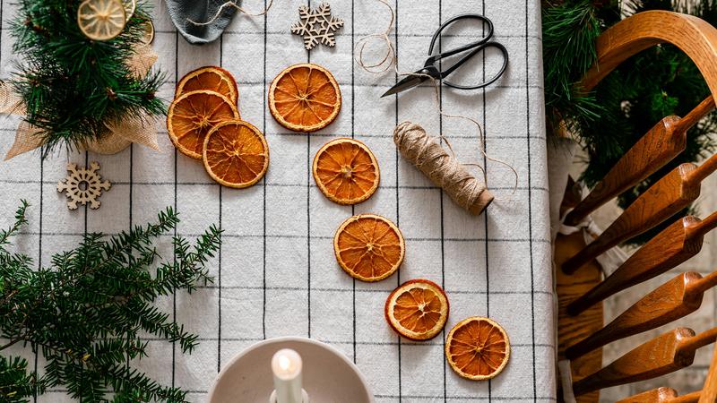 Kako da dom zamiri&scaron;e na blagdane (ali ne bakalar!) bez mirisnih svije&cacute;a i klasi&ccaron;nih osvje&zcaron;iva&ccaron;a prostora