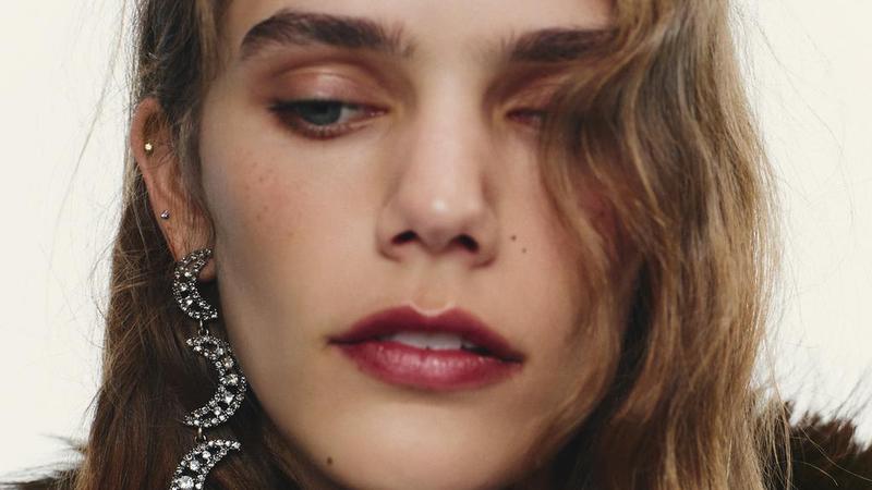 Zara ima odličnu kolekciju nakita, ovi komadi će začas običnu kombinaciju pretvoriti u svečanu