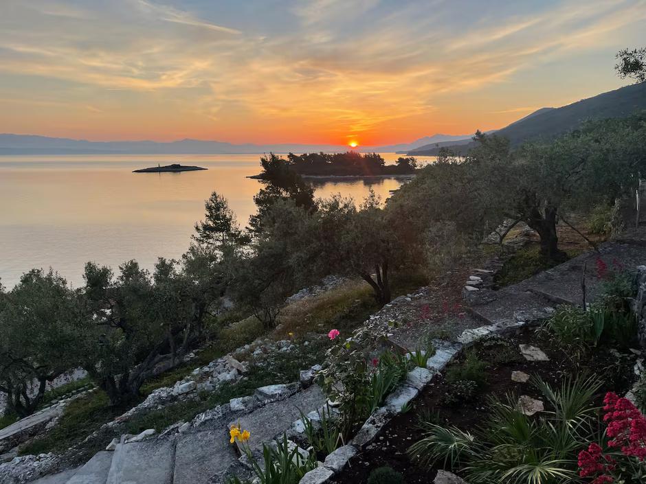  | Autor: Airbnb/Thinkers House Korčula