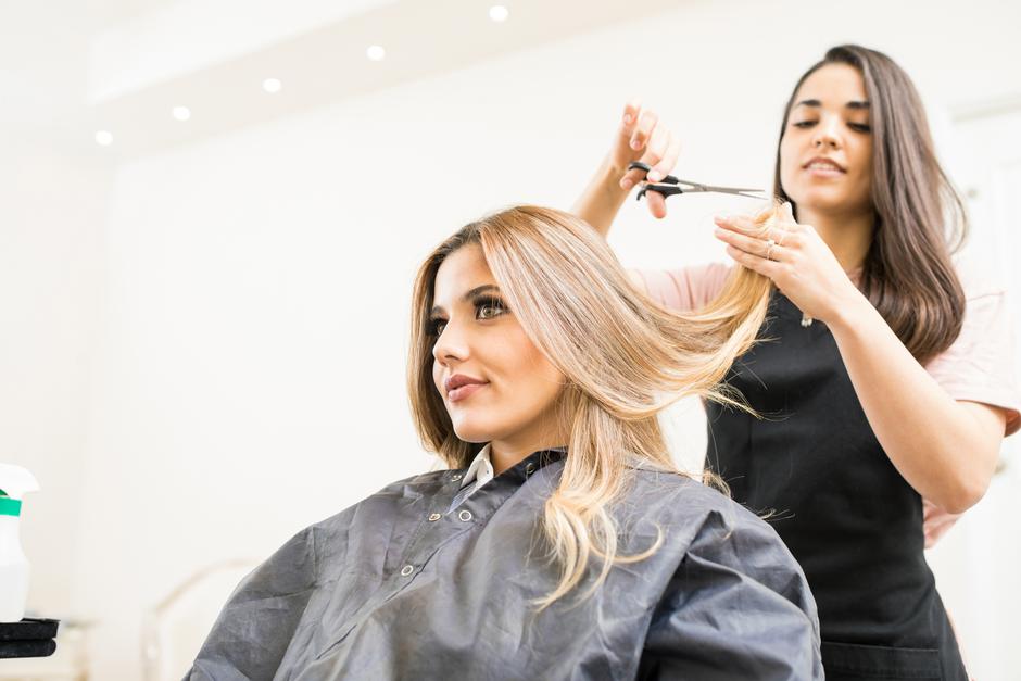 Kad se najviše isplati posjetiti frizerski salon | Autor: Shutterstock