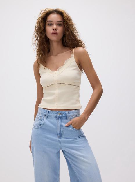 FOTO: Bijela je prevladala u novoj Reserved kolekciji, ovih 15 komada dodajemo u svoj ormar