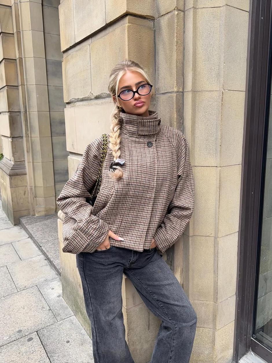  | Autor: Instagram @hollyjai