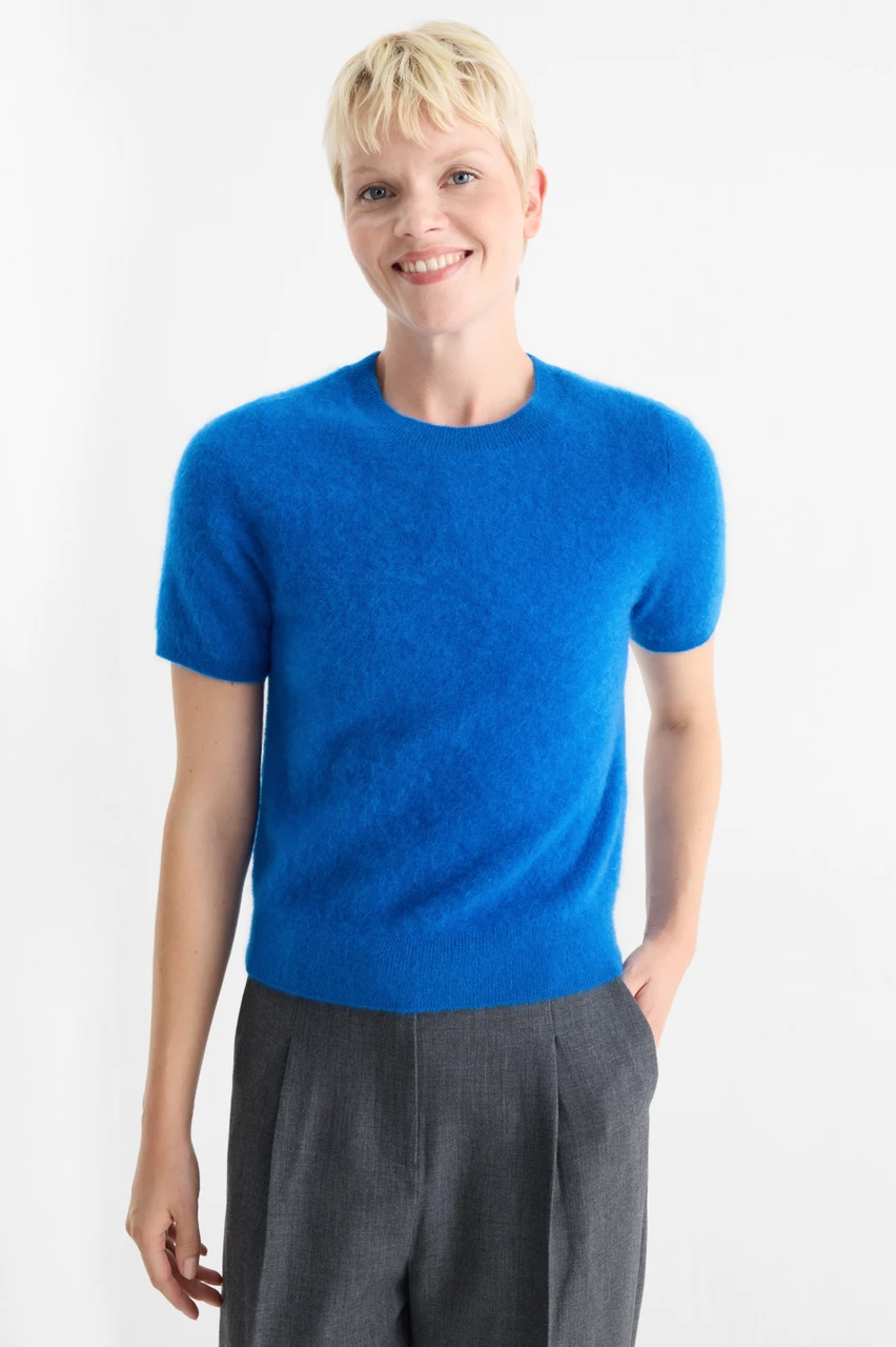 FOTO:  Ako želiš pulover od kašmira, sada je vrijeme za kupovinu jer je C&A snizio brojne modele