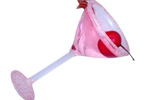 FOTO: Shareno ima baš otkačene 'kuglice' za bor - u obliku psa, torbice, hrane..