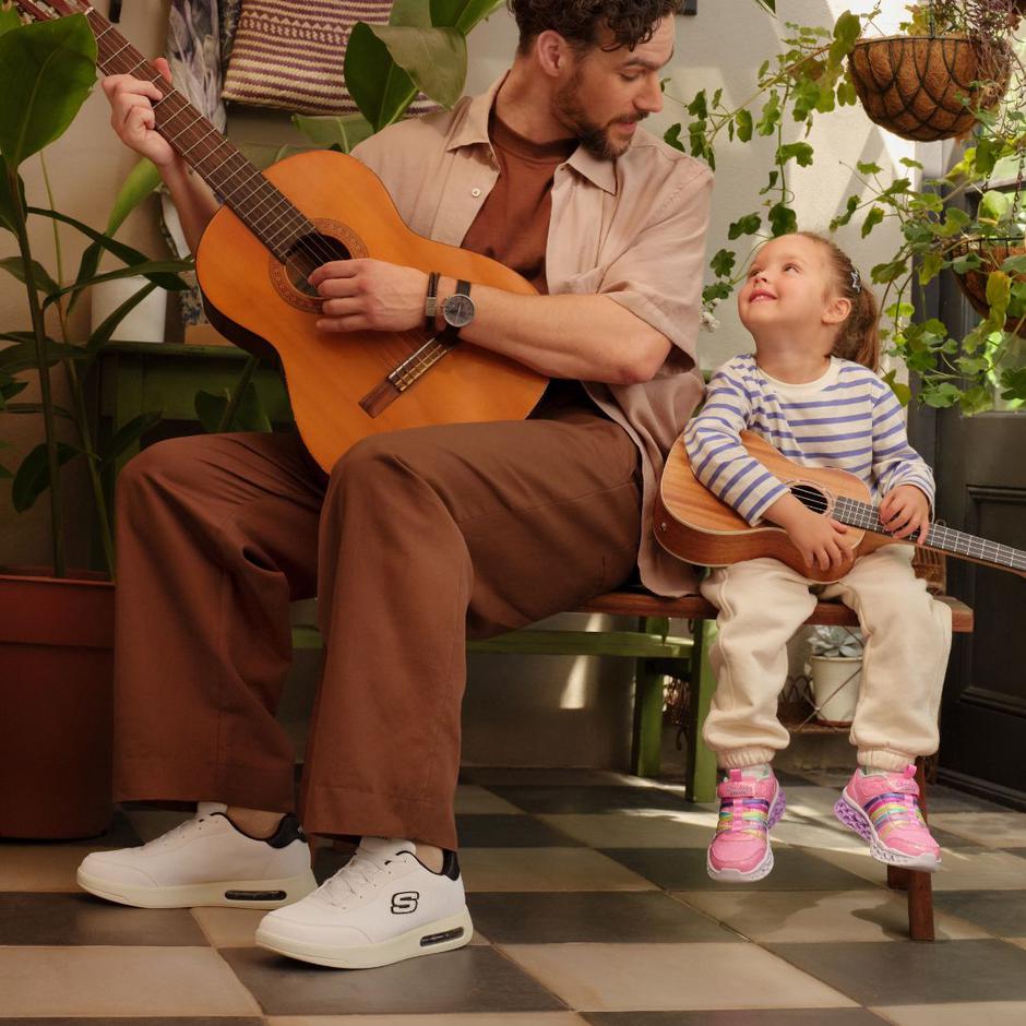 Deichmann | Autor: Promo