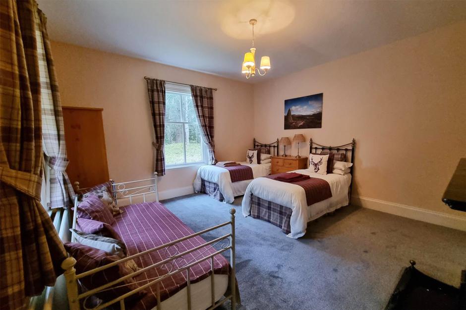  | Autor: https://balmoralcastle.com