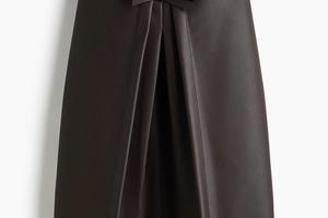 FOTO: Mašne nam još nisu dosadile, a najbolje komade s ovim detaljem kupujemo u H&M-u