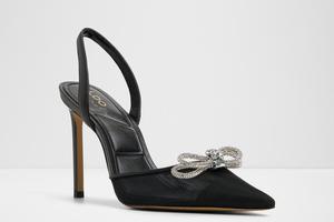 FOTO: Cipele na visoku petu su must-have za svečane proslave. Izdvojili smo najljepše modele
