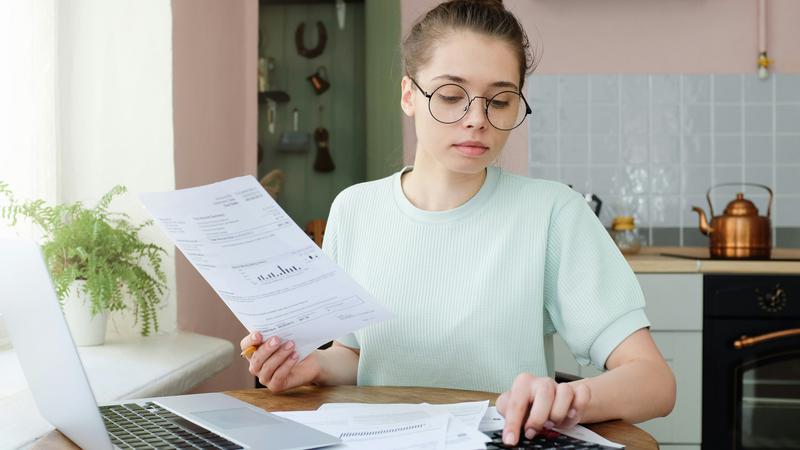 Obvezni e-ra&ccaron;un od 2026.: Sve &scaron;to poduzetnici moraju znati