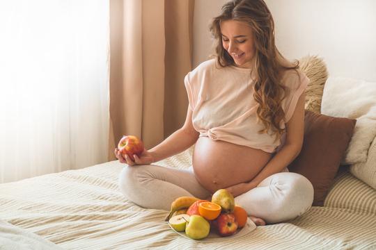 "Svoju trudnu ženu stavio sam na dijetu da joj pomognem da smršavi kad se dijete rodi"