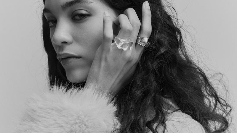 Kako smo tek sada ugledali ovu odli&ccaron;nu zimsku haljinu?! Funkcionira i kao tunika preko hla&ccaron;a