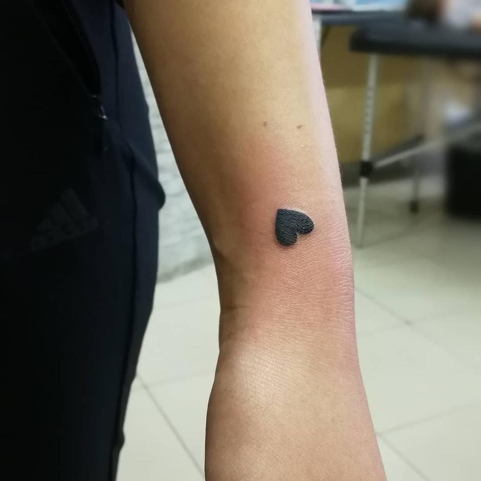 Tetovaža u obliku srca trajan je podsjetnik na ljubav | Autor: Instagram@lejla.fili