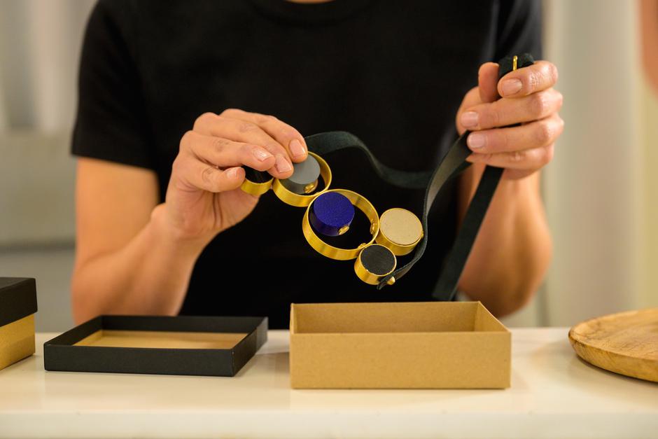  | Autor: HUSH HUSH Market