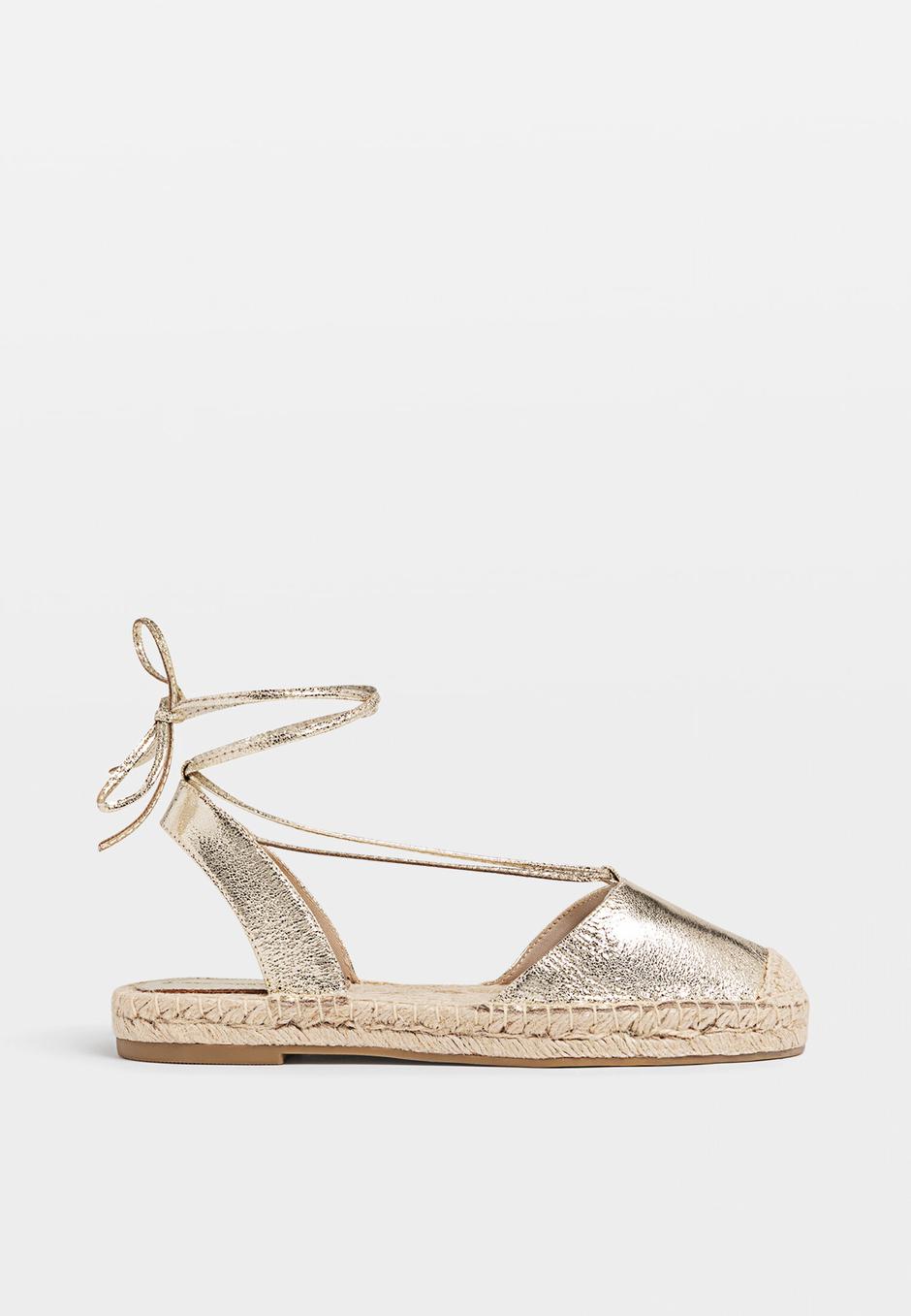 Foto:  Stradivarius, ravne espadrile (29,99 eura) | Autor: 