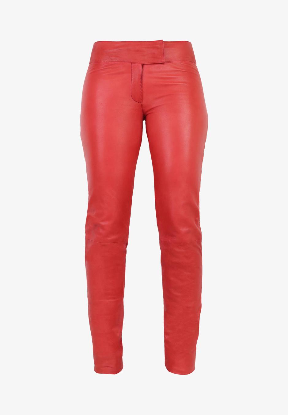 Foto: Ricano, crvene kožne hlače (289 eura) | Autor: 