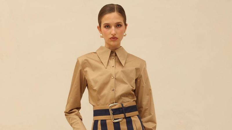 Ova maksi suknja figuru će izdužiti kao niti jedna dosad. Kupujemo ju s polica regionalnog brenda