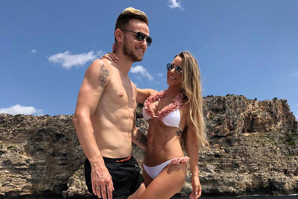 Ivan Rakitic I Raquel Mauri Uistinu Zive Svoju Bajku Miss7 24sata Hr