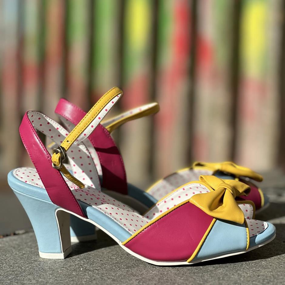  | Autor: Lola Ramona