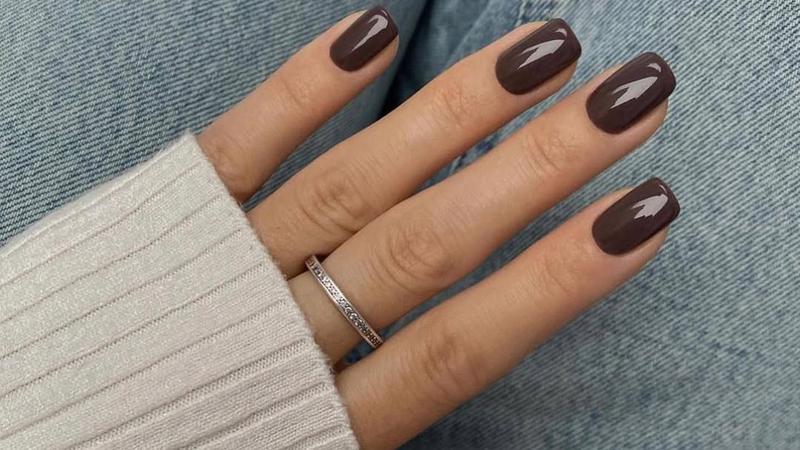 Nema&scaron; gel manikuru? Nema veze, s ovim pristupa&ccaron;nim nadlakom i obi&ccaron;an lak traje 2 tjedna!