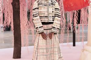 FOTO: Chanel Haute Couture revija oduševila je sve, pa i brojne celebrityje. Evo tko je sve došao