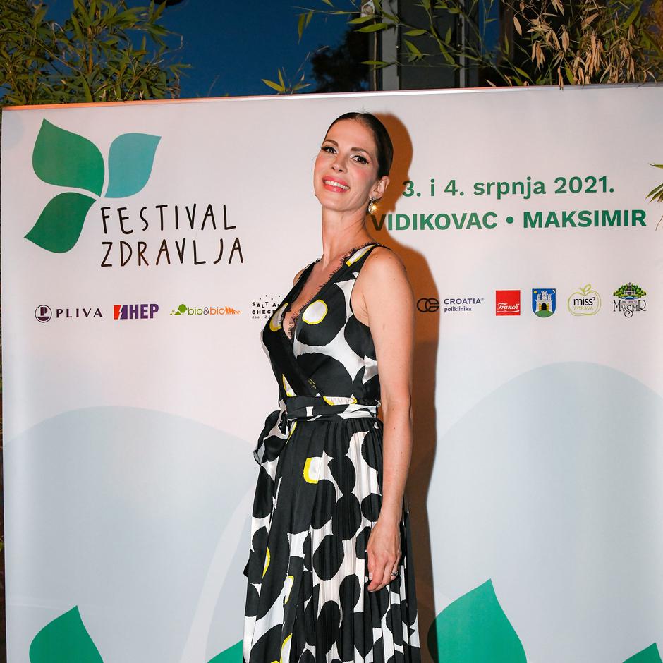 Bojana Gregorić Vejzović na dva je događanja zablistala u elegantnoj haljini koju joj je odabrala - mama | Autor: Josip Regović/Pixsell