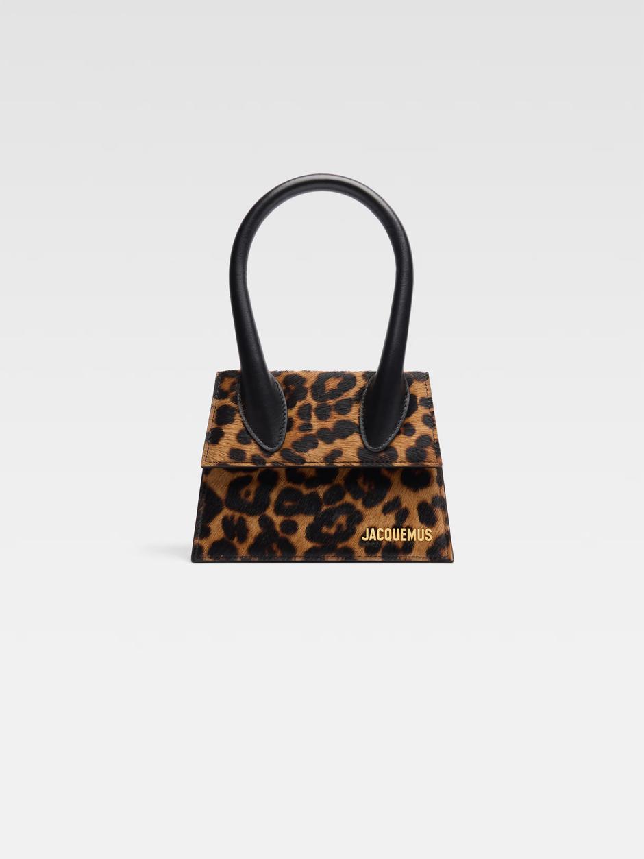 torba s leopard printom | Autor: jacquemus.com