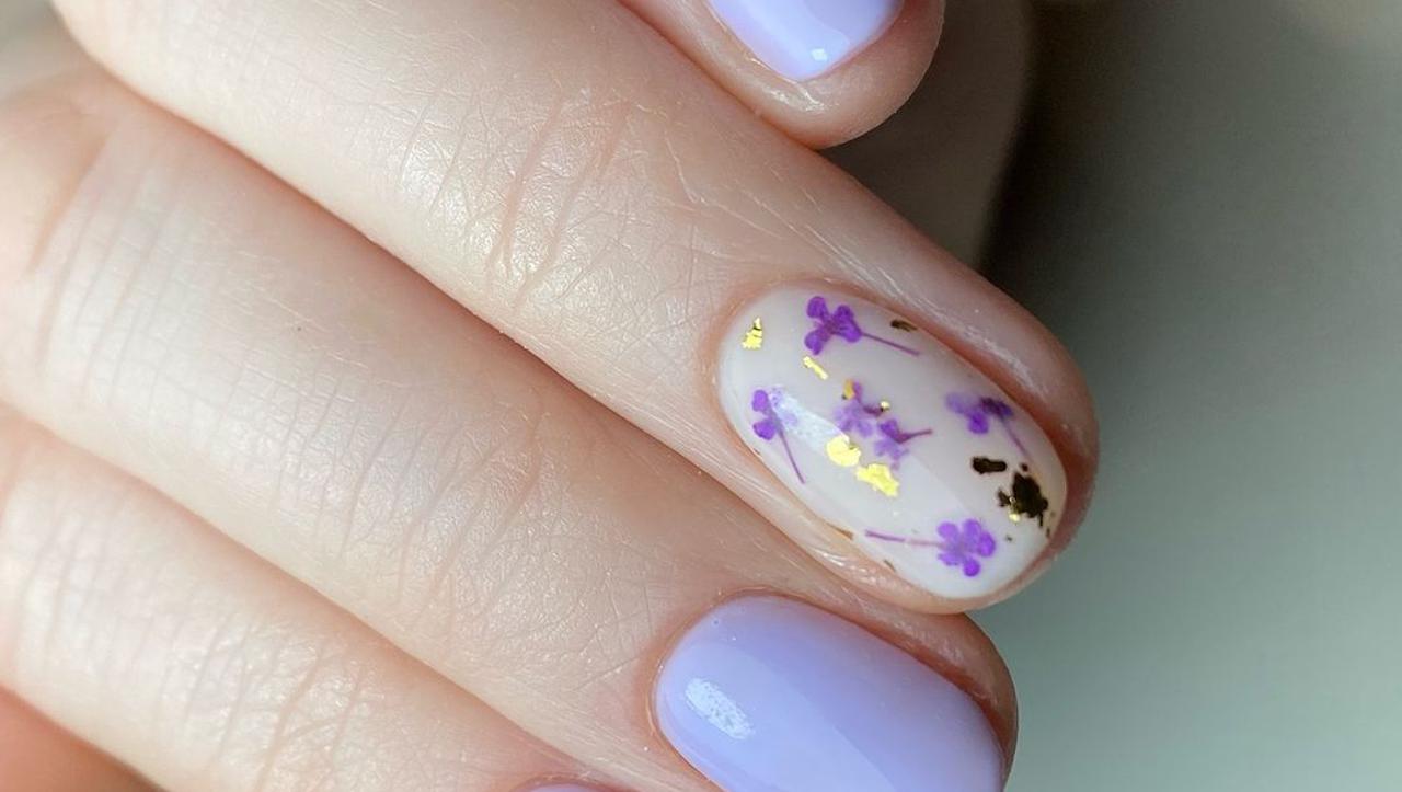 Foto: Instagram @gelsbyvie, cvijeće na noktima