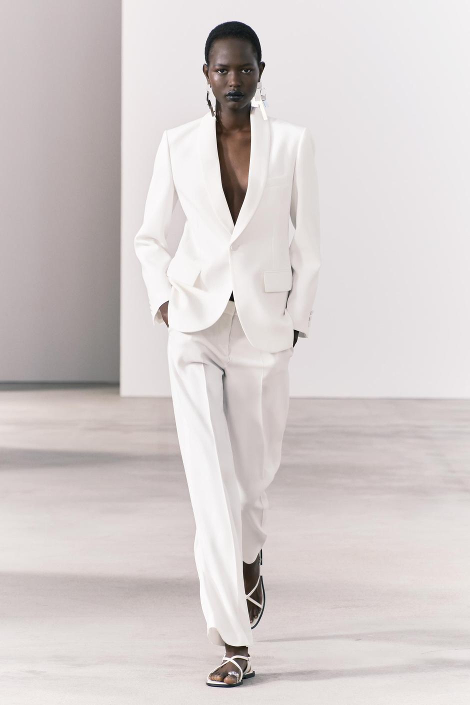 Foto: Zara, bijele hlače (prije 39,95 eura - sada 19,99 eura) | Autor: Zara