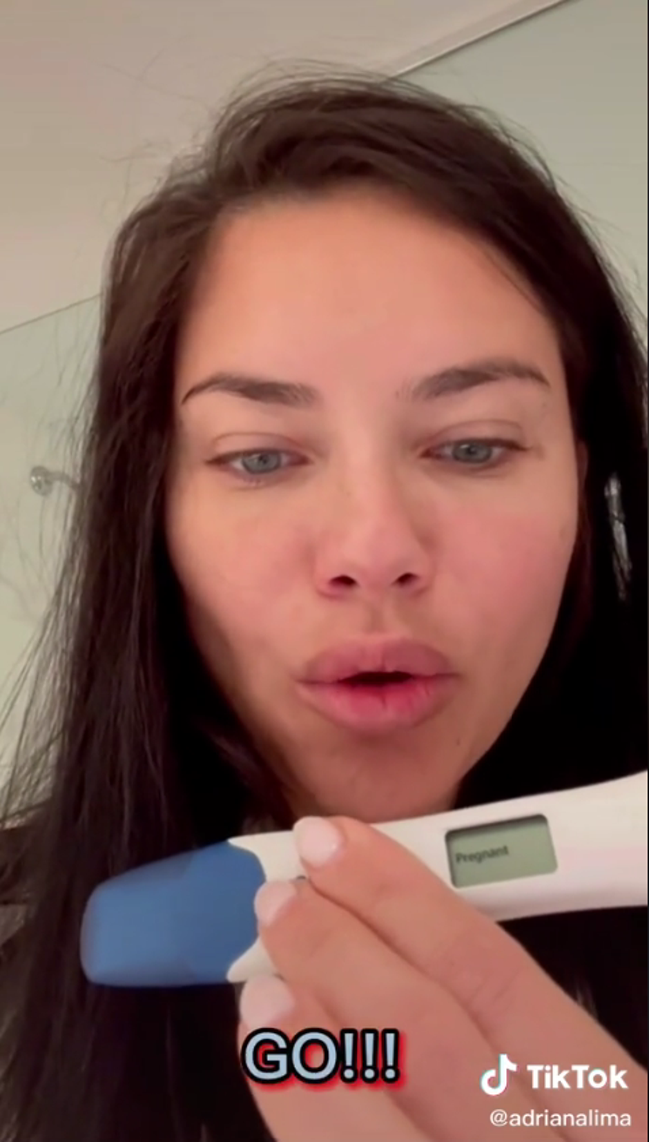 Adriana Lima objava trudnoće | Autor: TikTok @adrianalima