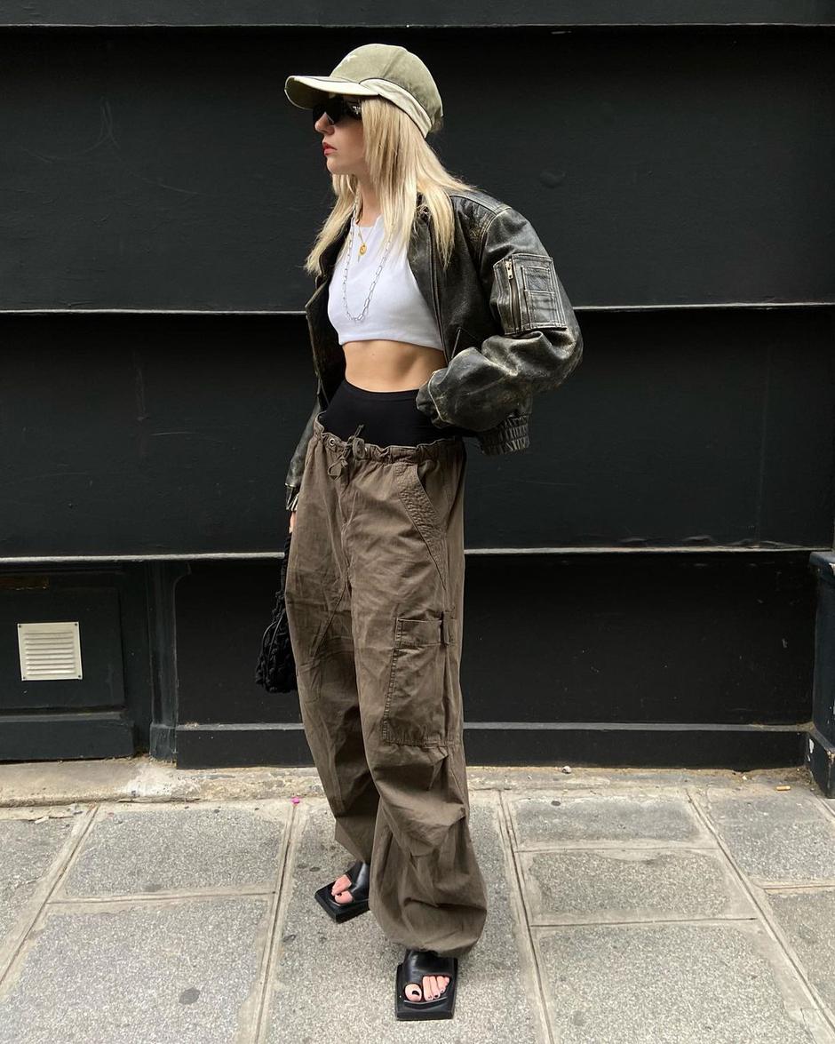 padobran hlače | Autor: Instagram@camillemartinot