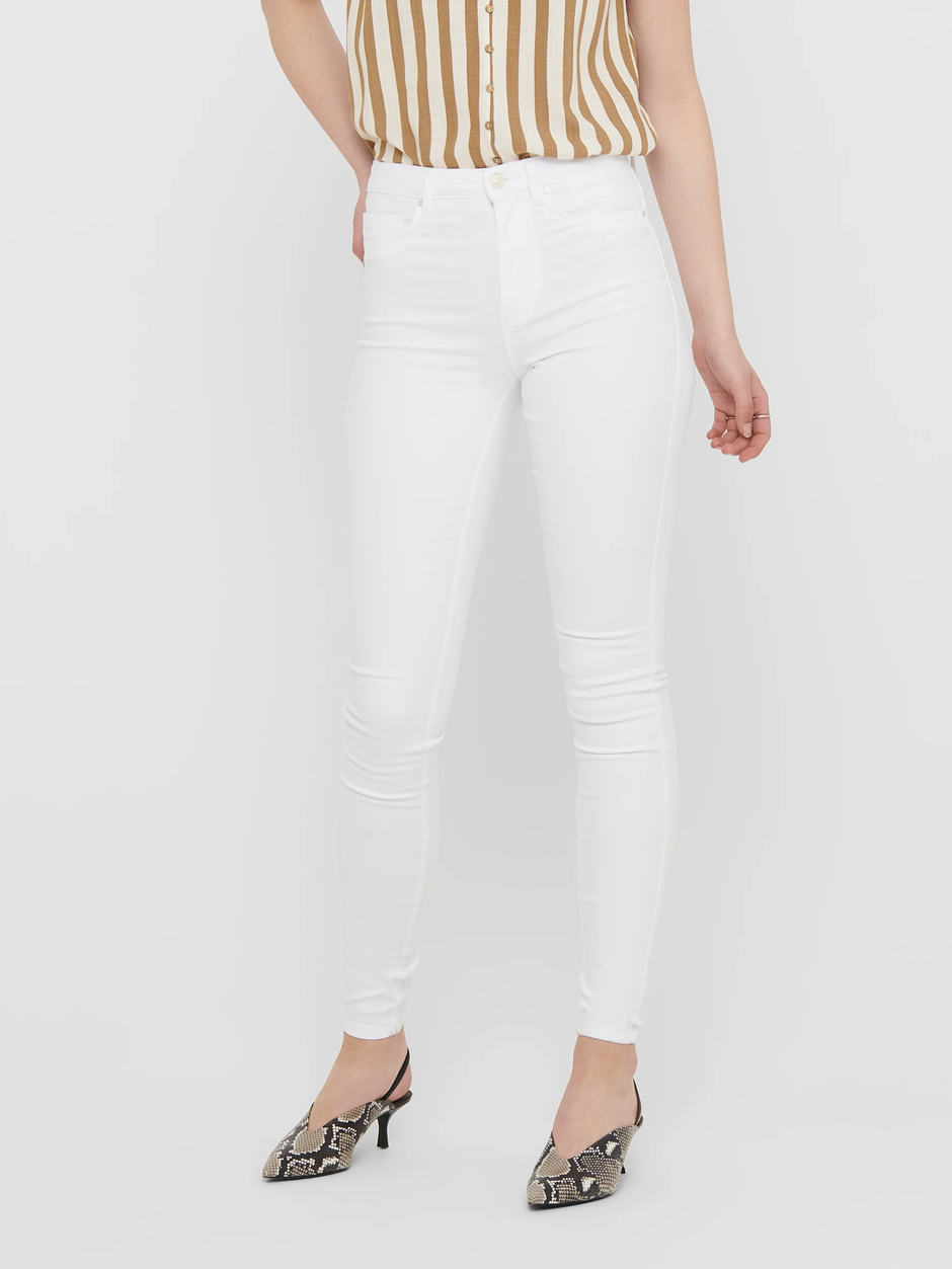 Foto: ONLY, bijele traperice skinny (34,99 eura) | Autor: 