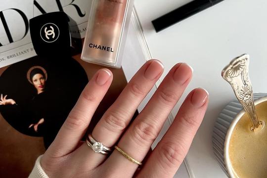 Mikro francuski nokti