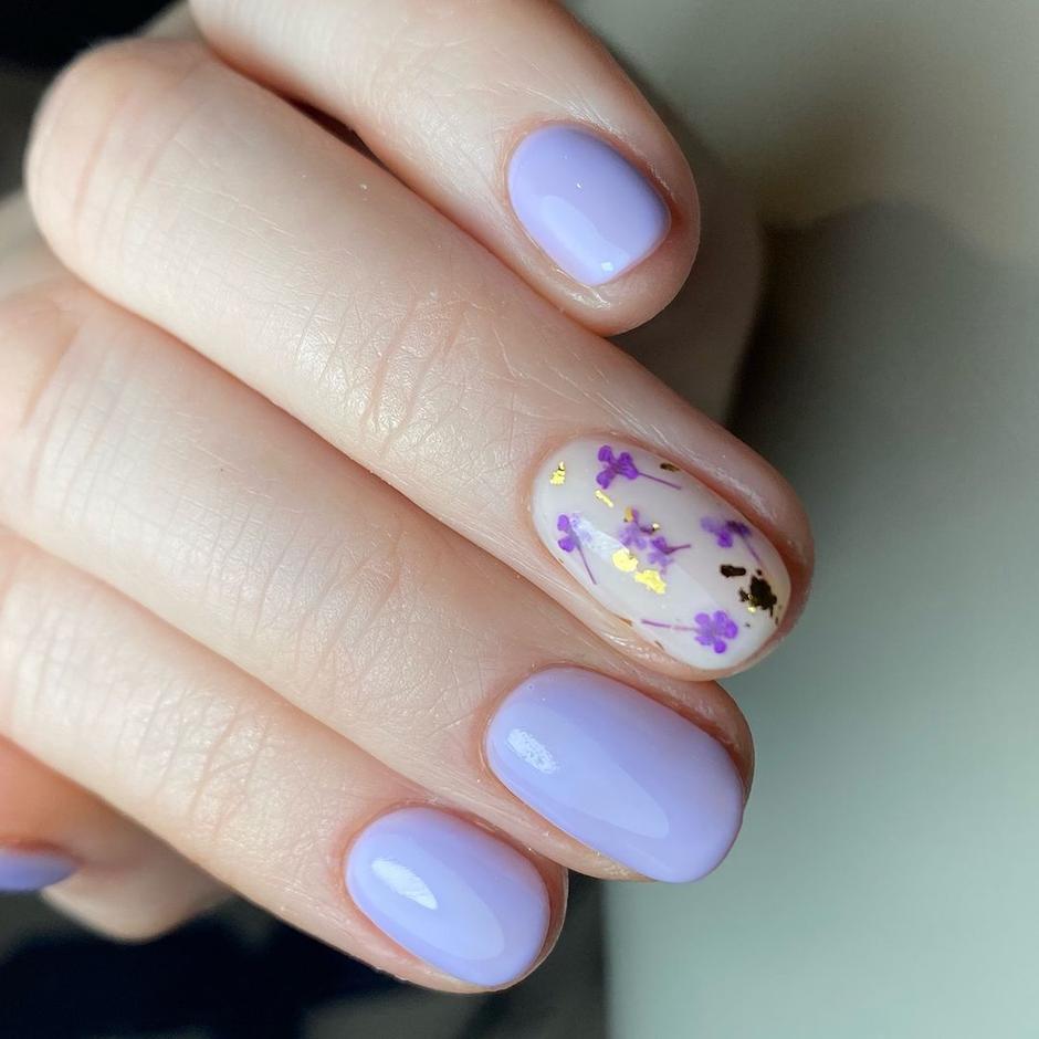 Foto: Instagram @gelsbyvie, cvijeće na noktima | Autor: Instagram @gelsbyvie